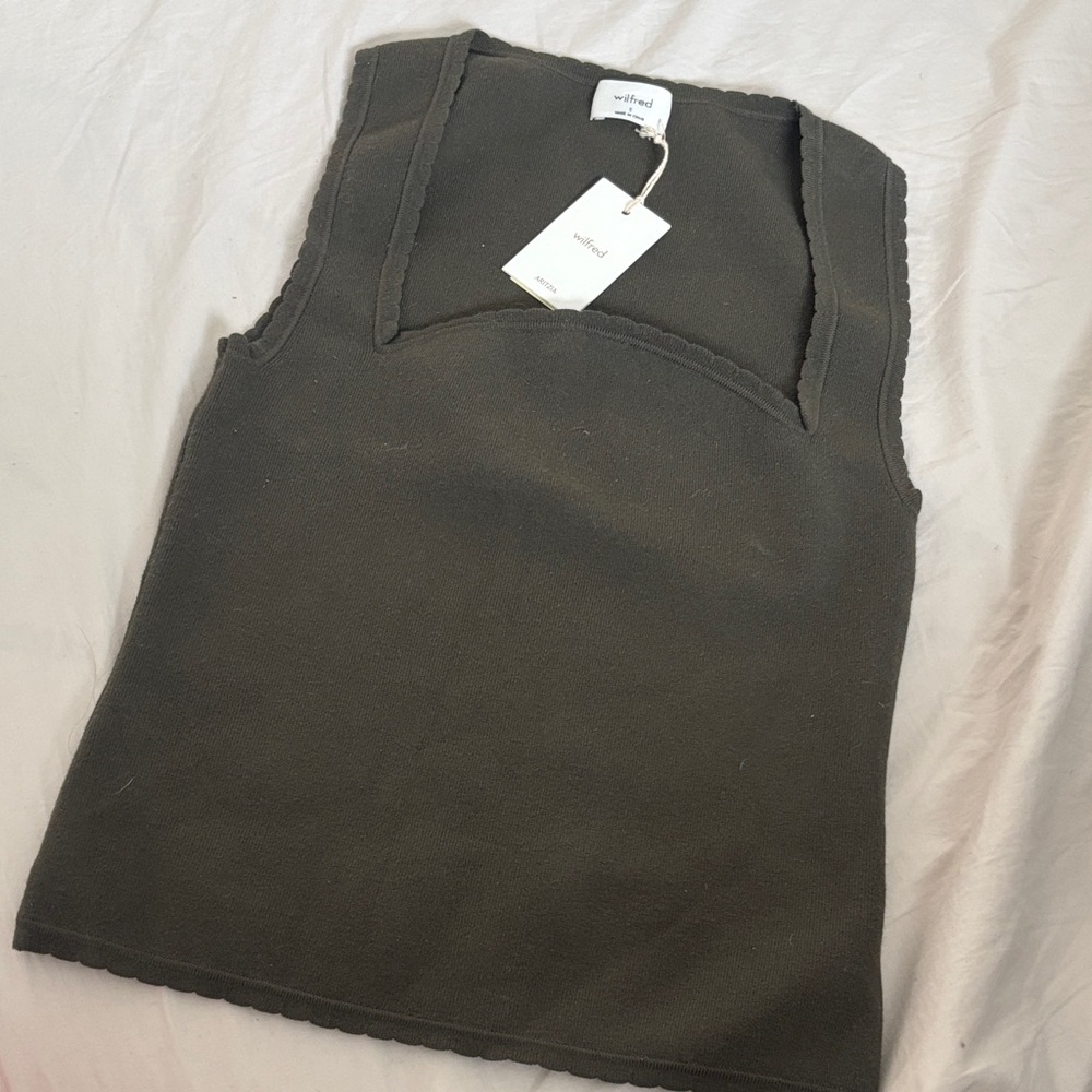 Wilfred Black Scallop-Trim Square Neck Tank